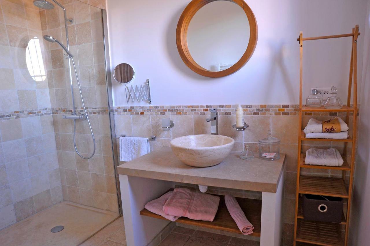 Bed&breakfast La Maison De Nathalie Les Mayons Buitenkant foto